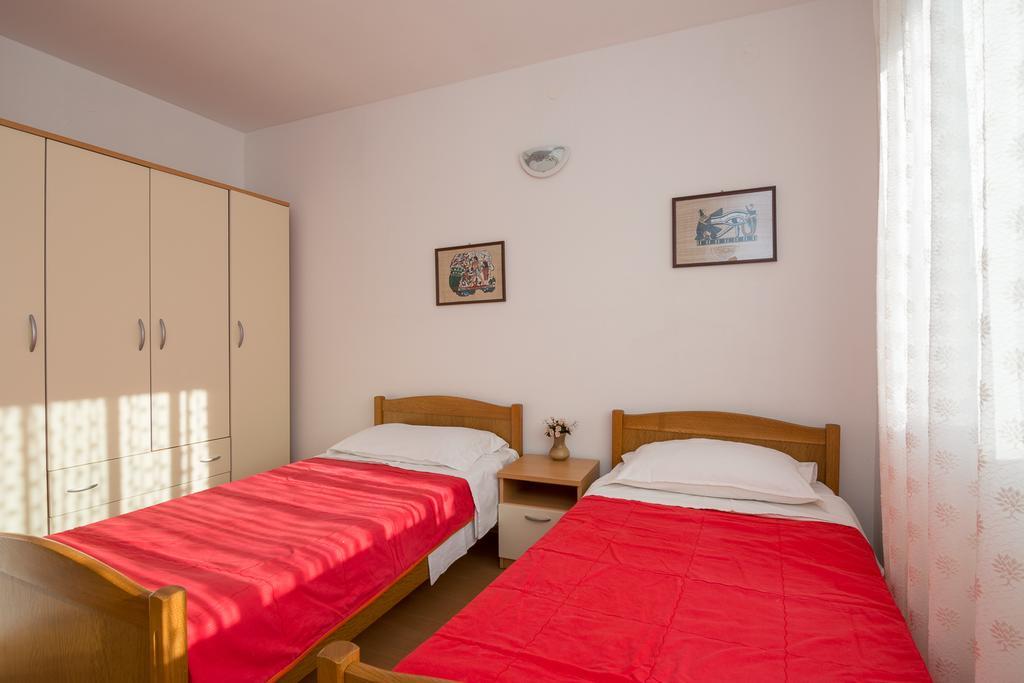 Apartments Marina Trogir Exterior photo