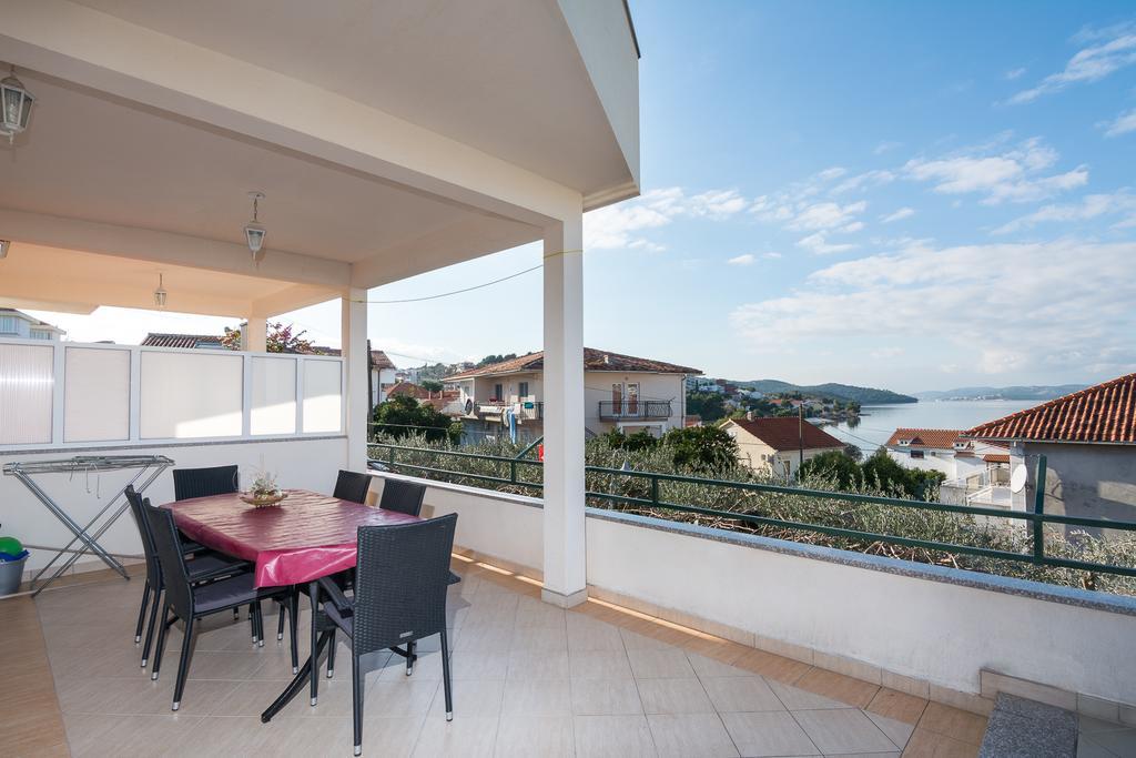 Apartments Marina Trogir Exterior photo